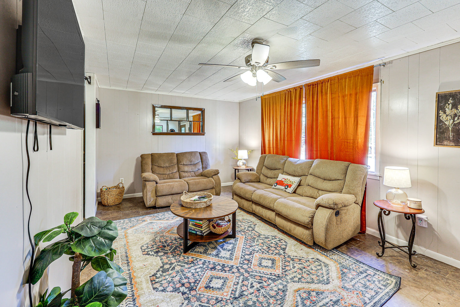 Royal Vacation Rental