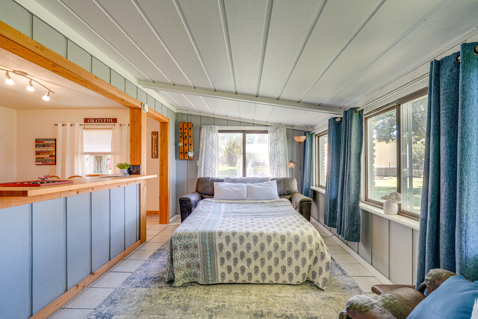 Dixon Vacation Rental