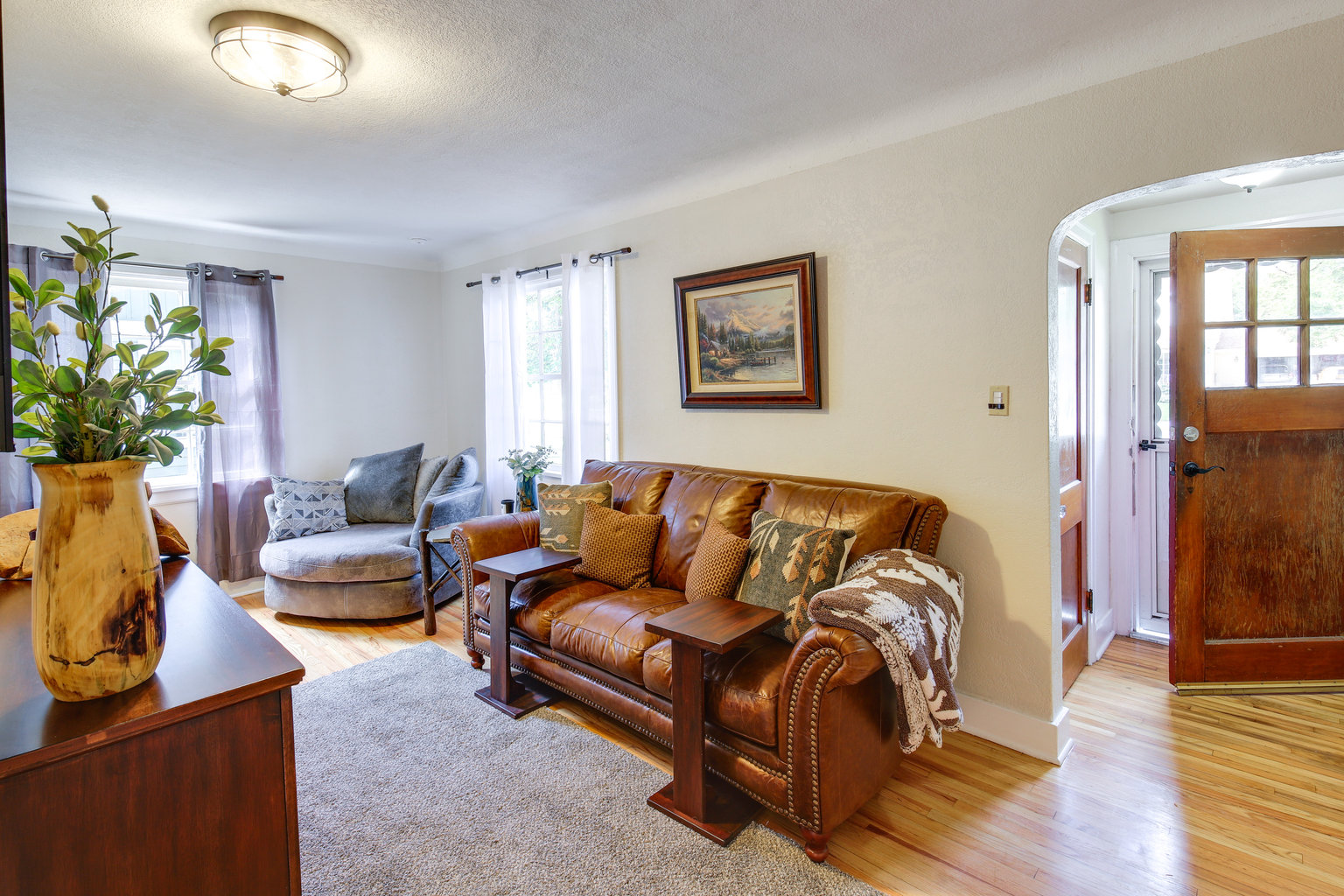 Hamilton Vacation Rental