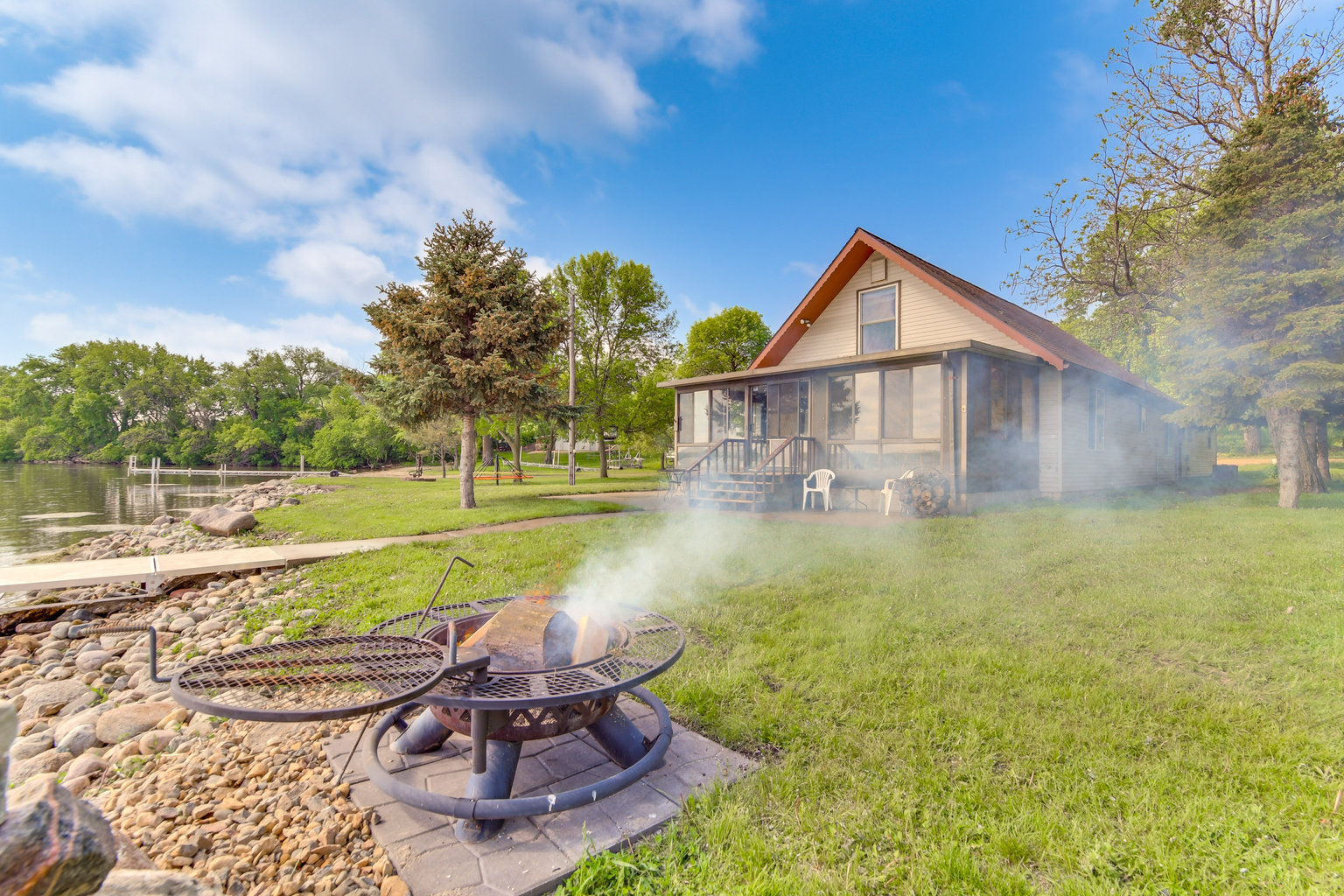 Becker Township Vacation Rental