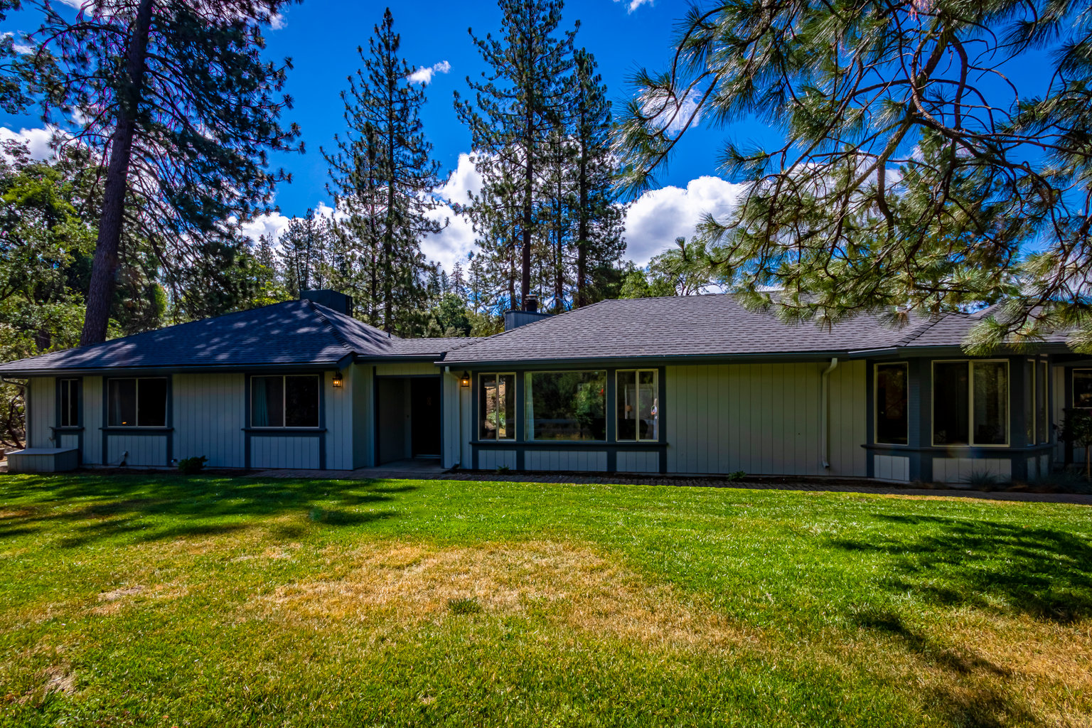 Oakhurst Vacation Rental