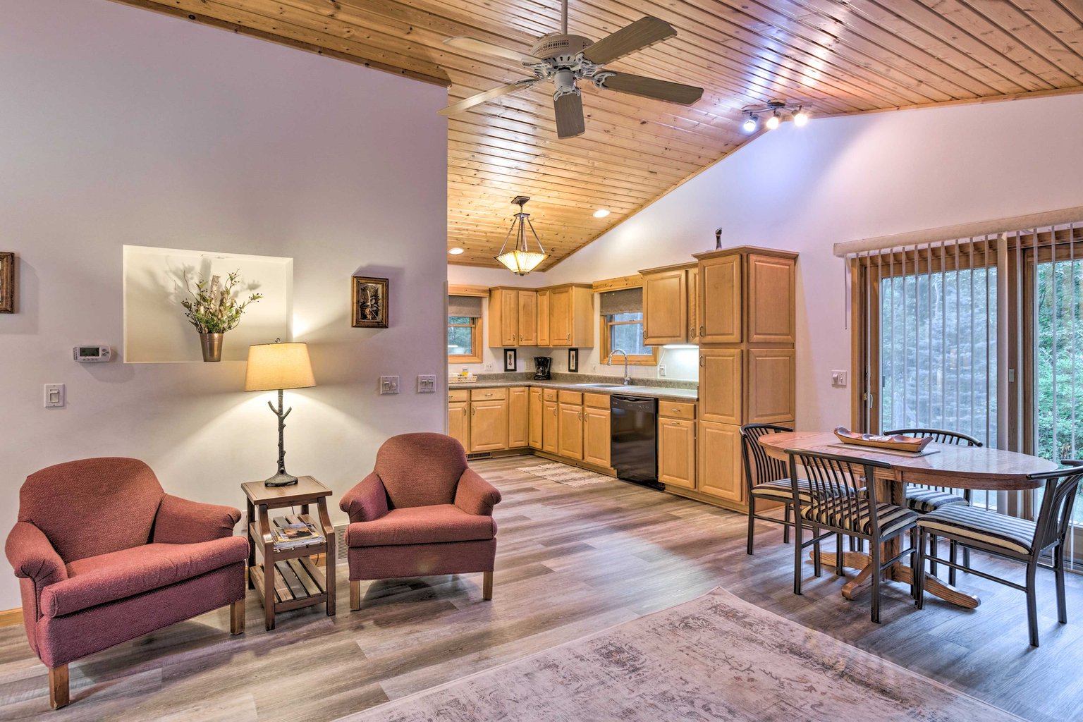 Thompsonville Vacation Rental