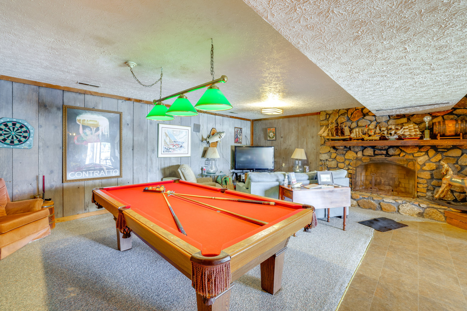 Huddleston Vacation Rental