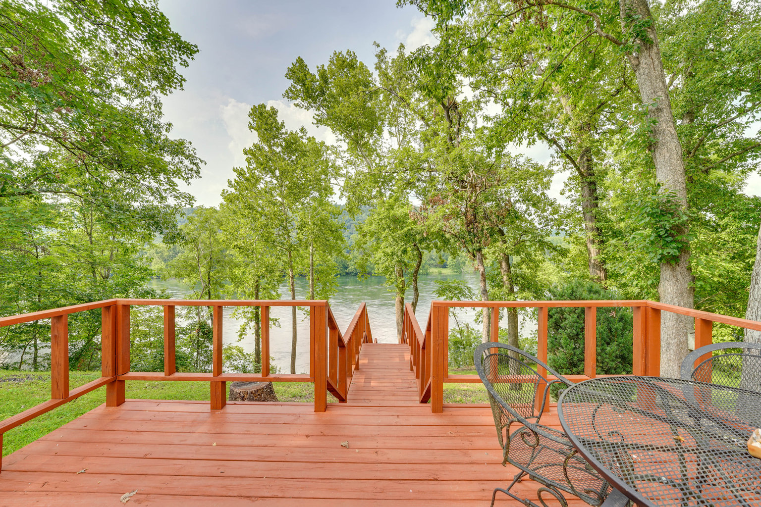 Flippin Vacation Rental