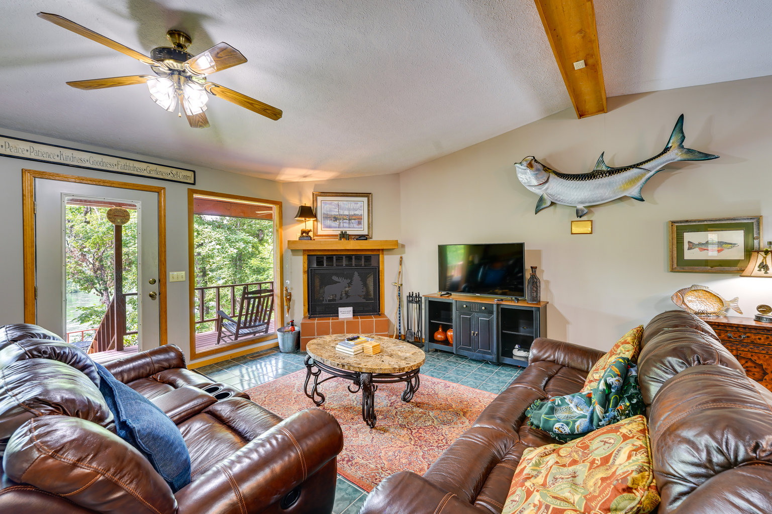Flippin Vacation Rental