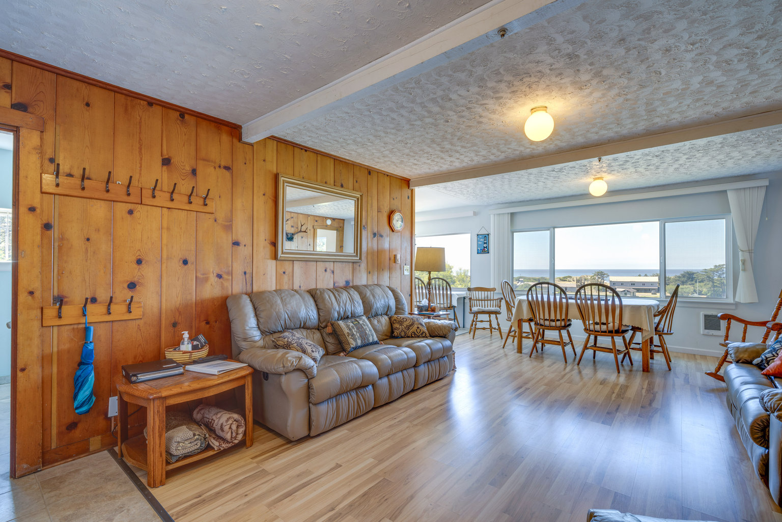 Cloverdale Vacation Rental