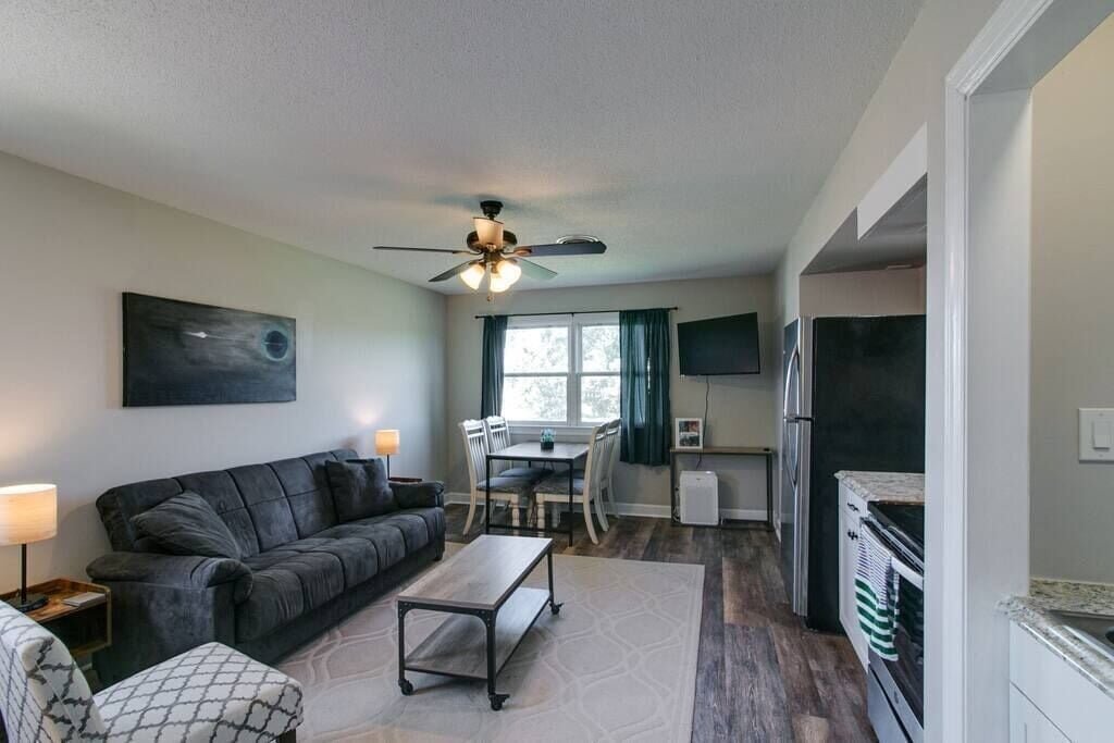 Clarksville Vacation Rental