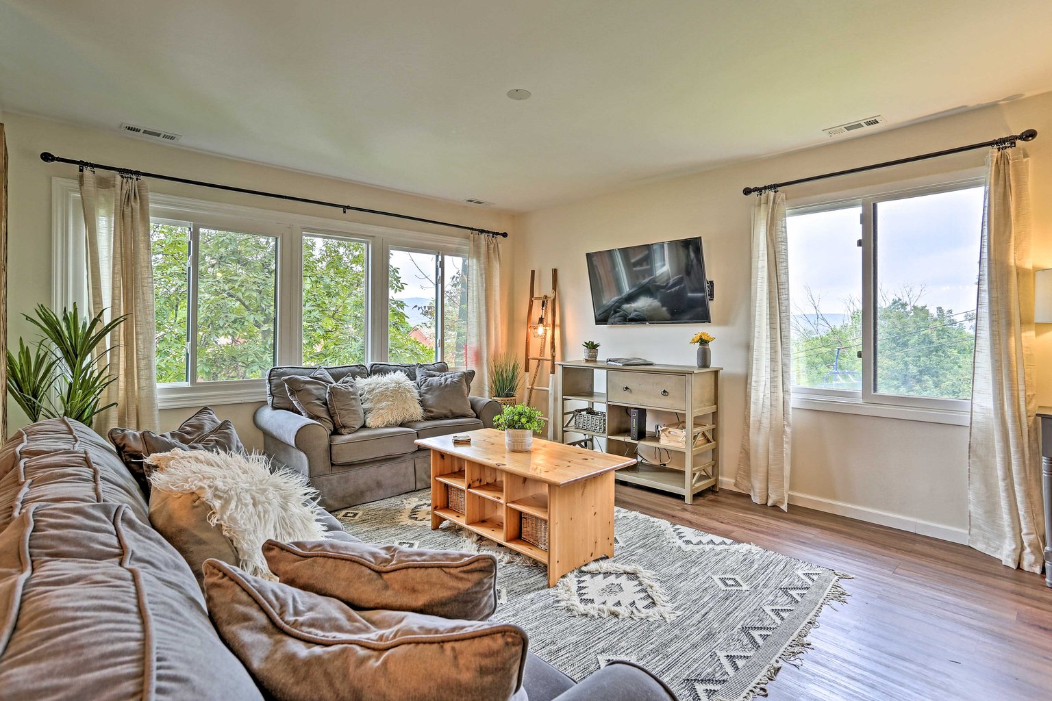 Vernon Township Vacation Rental