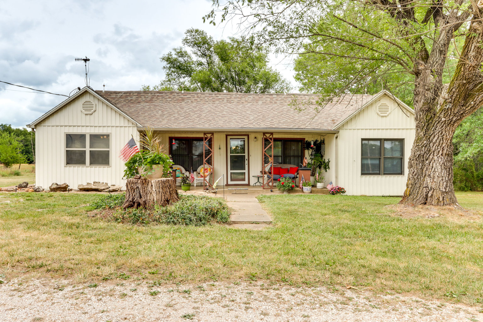Weaubleau Vacation Rental
