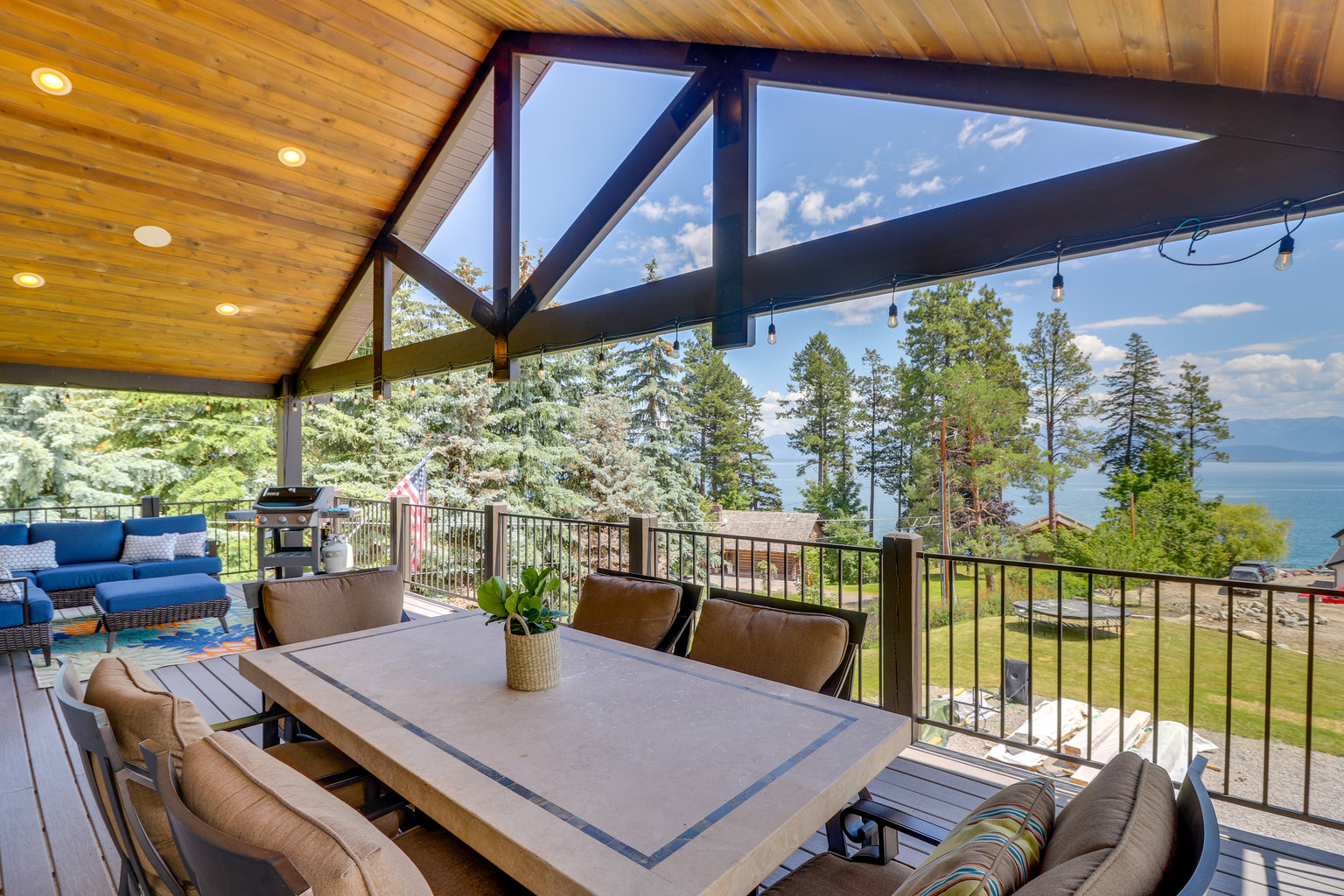 Lakeside Vacation Rental