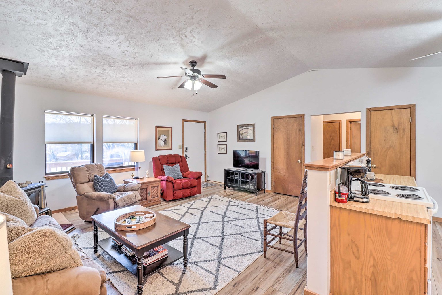 Flippin Vacation Rental