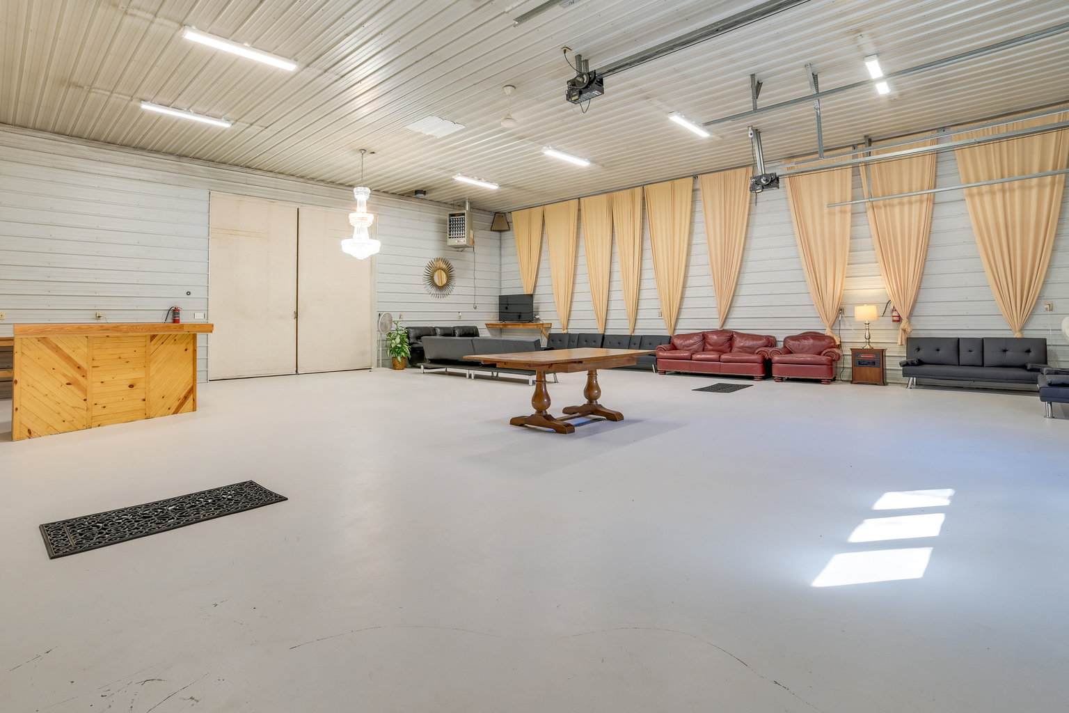 Barbeau Vacation Rental