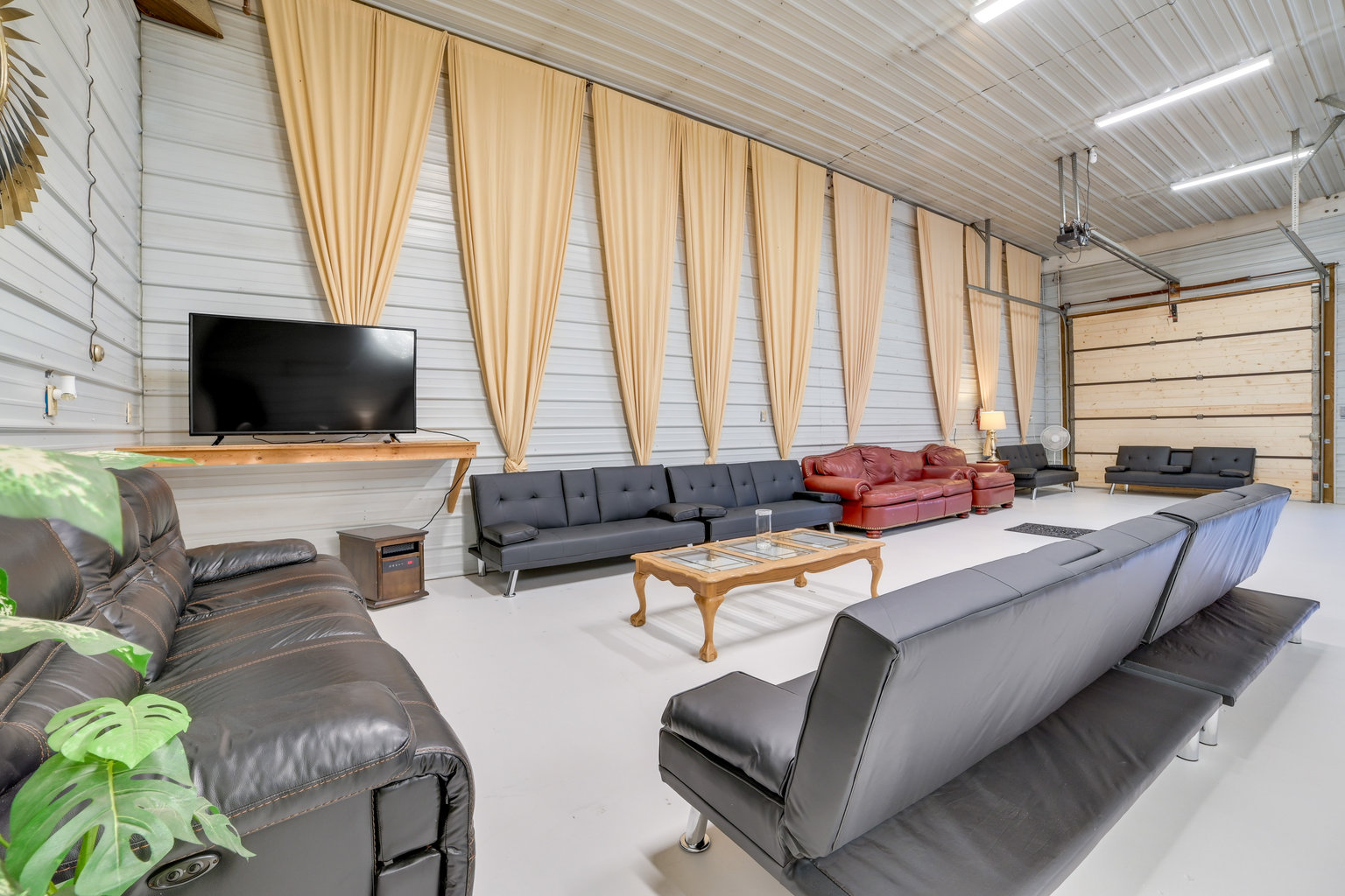 Barbeau Vacation Rental