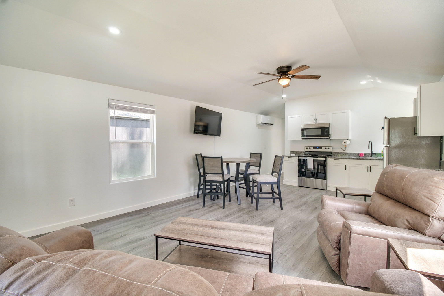 Grove Vacation Rental