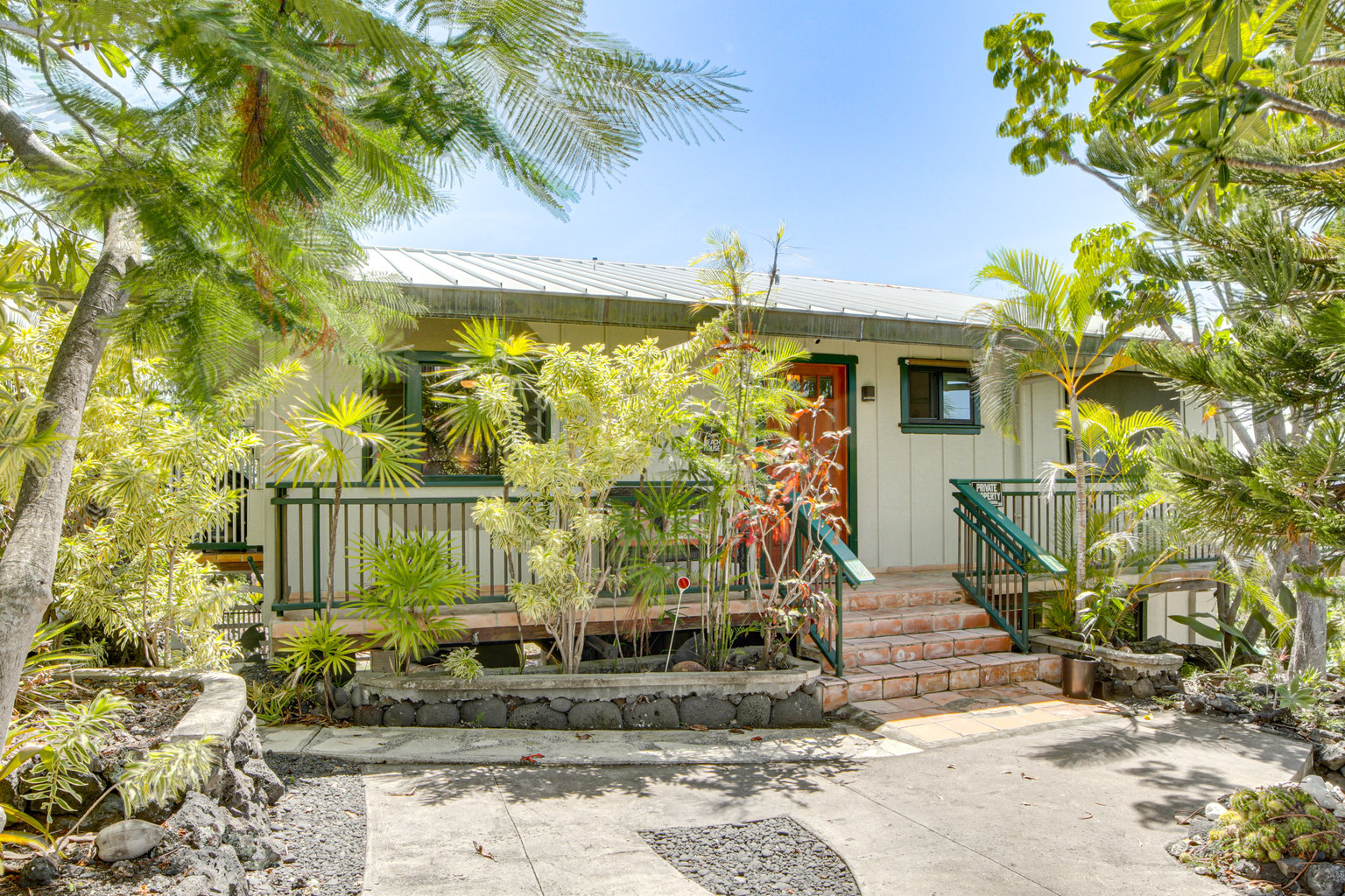 Captain Cook Vacation Rental