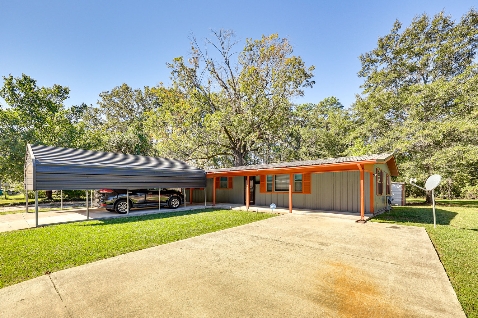 Pine Bluff Vacation Rental