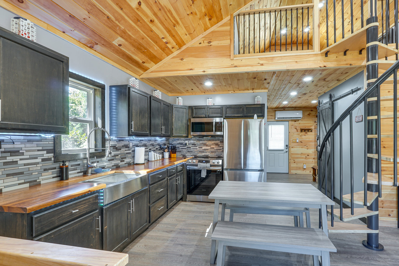 Gravois Mills Vacation Rental