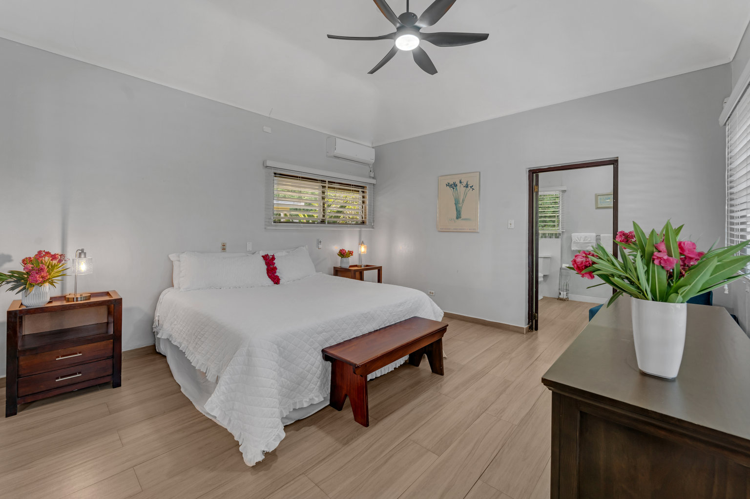 Runaway Bay Vacation Rental