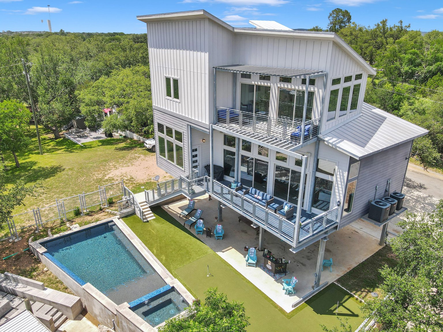 Kingsland Vacation Rental