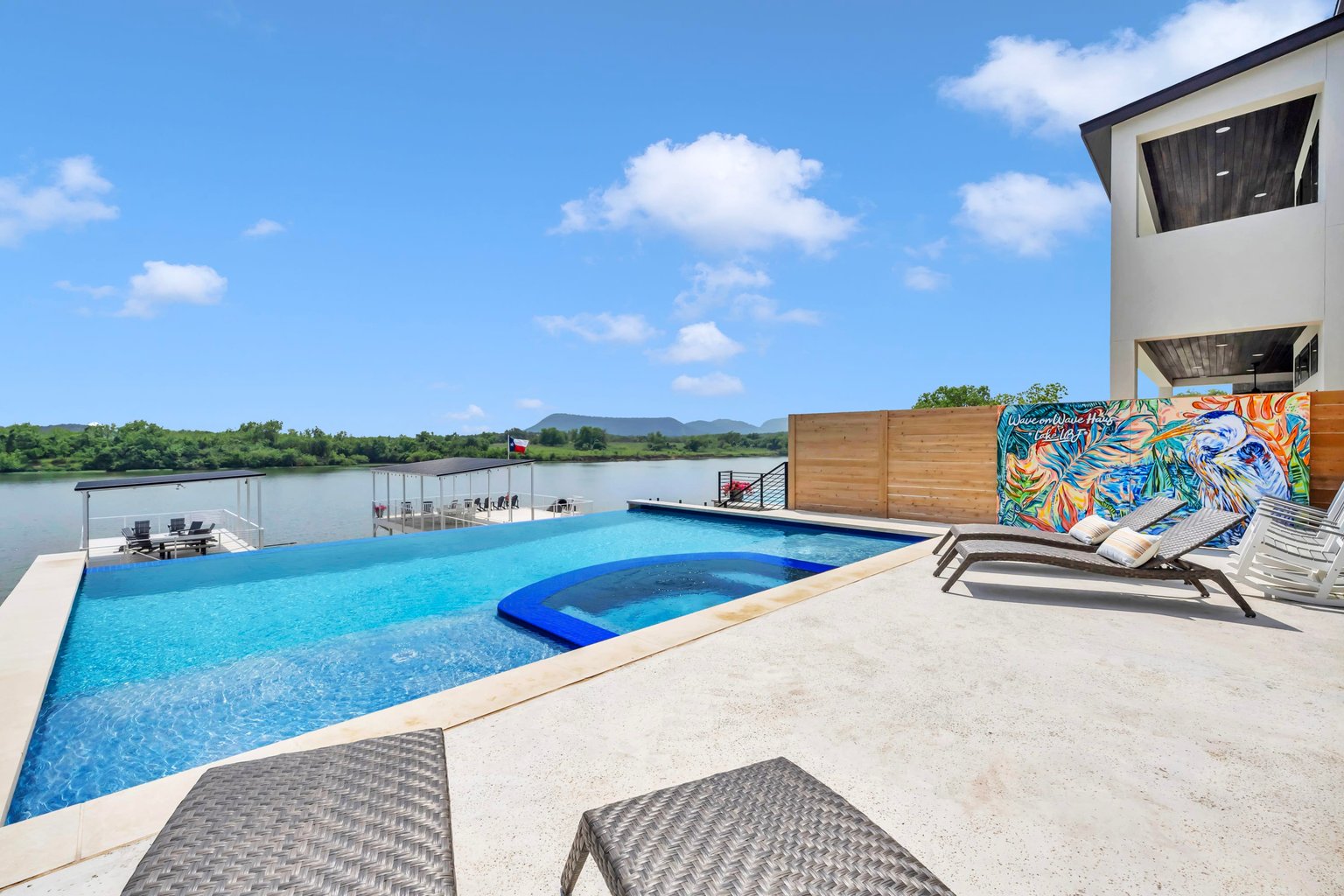 Kingsland Vacation Rental