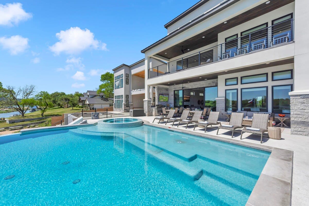 Kingsland Vacation Rental
