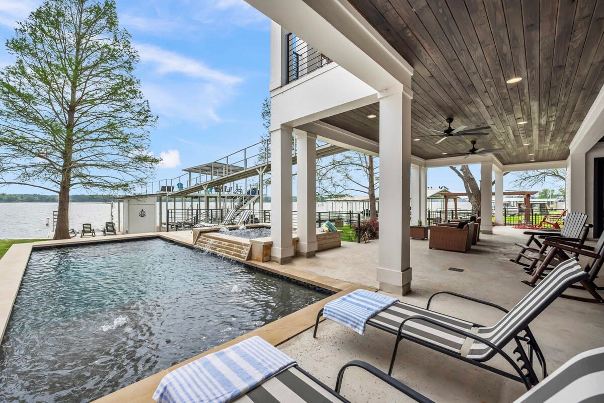 Kingsland Vacation Rental