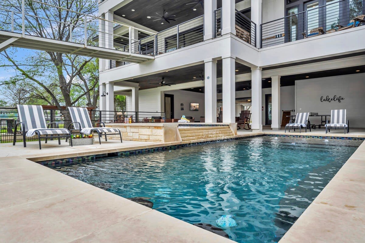 Kingsland Vacation Rental