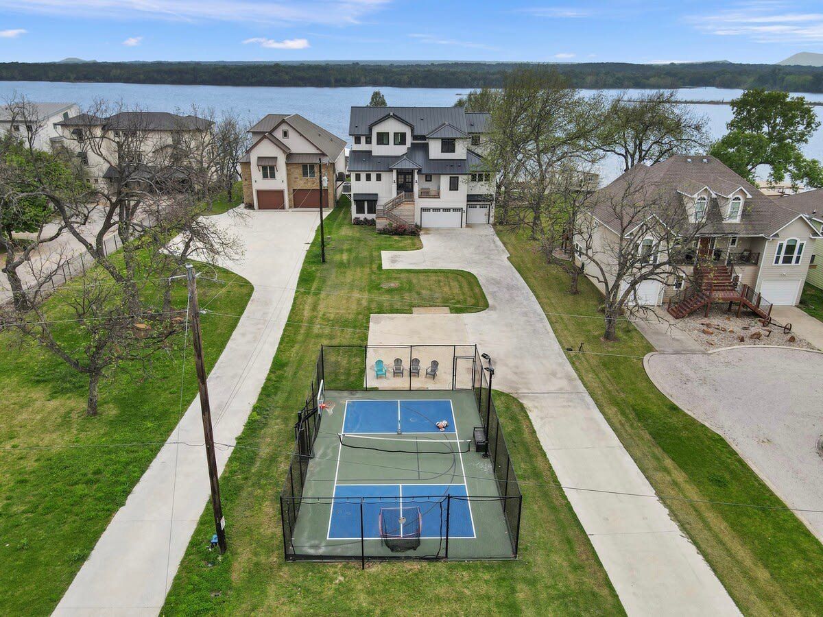 Kingsland Vacation Rental