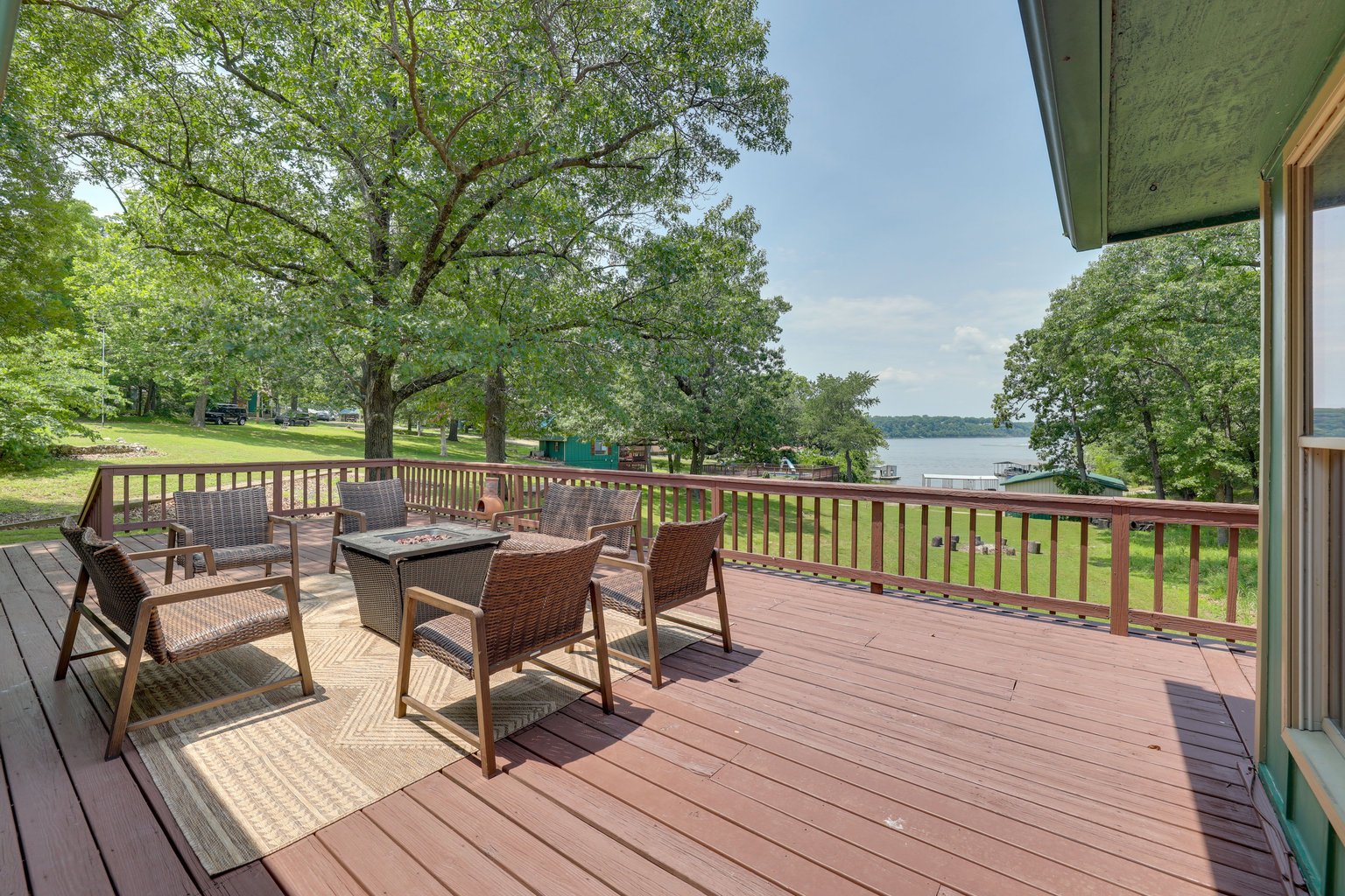 Grove Vacation Rental
