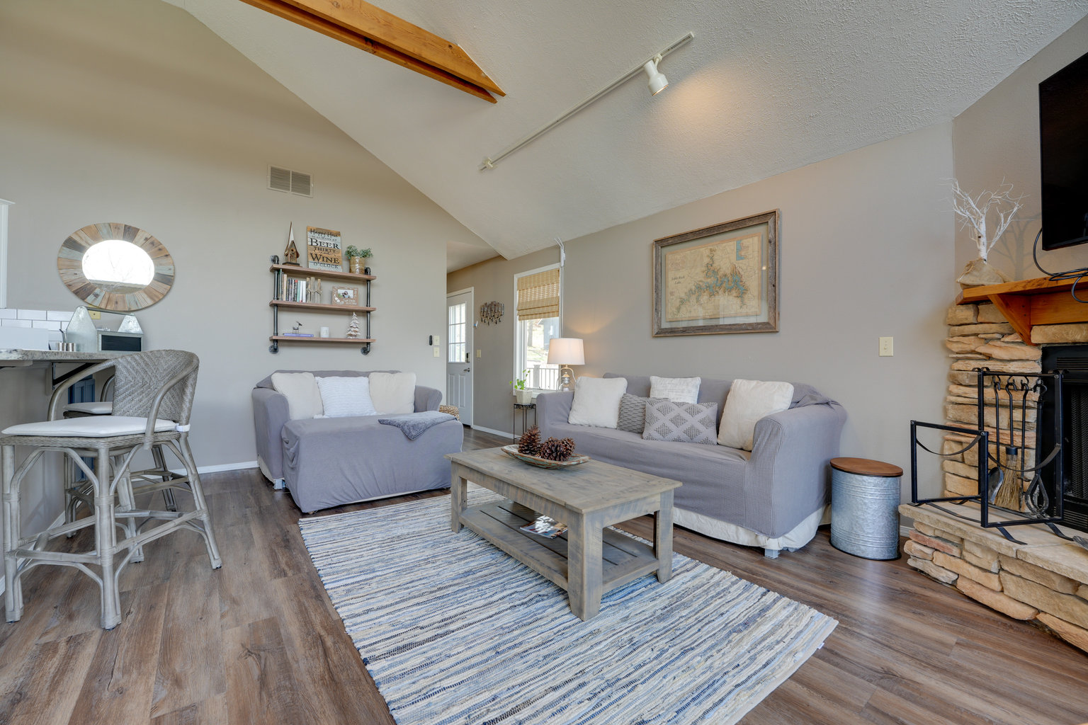 Reeds Spring Vacation Rental