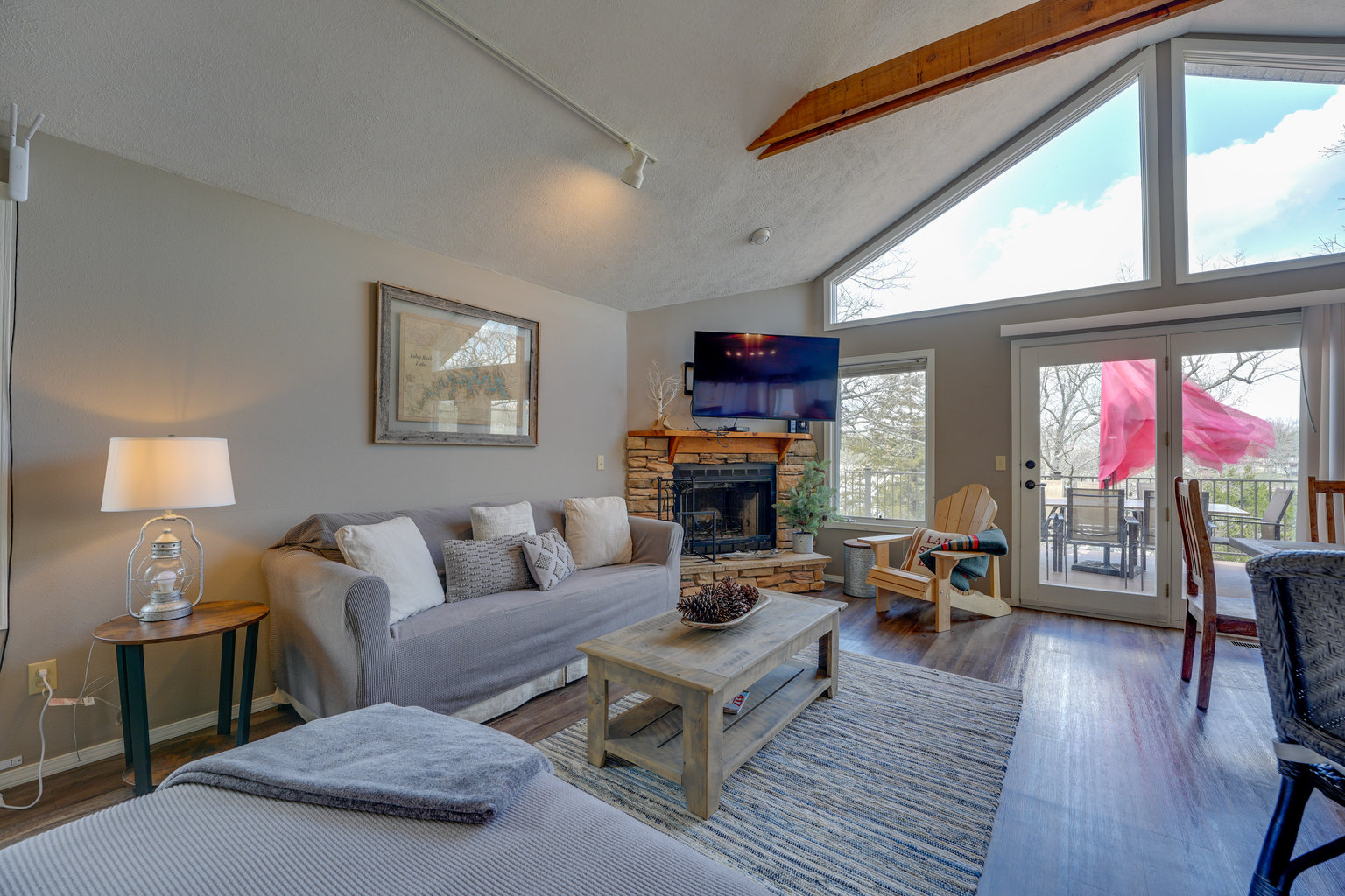 Reeds Spring Vacation Rental