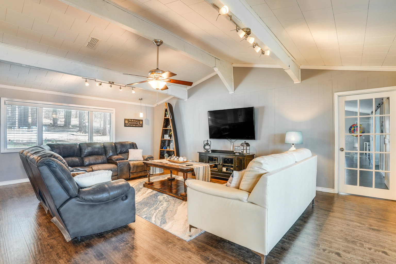 Avinger Vacation Rental