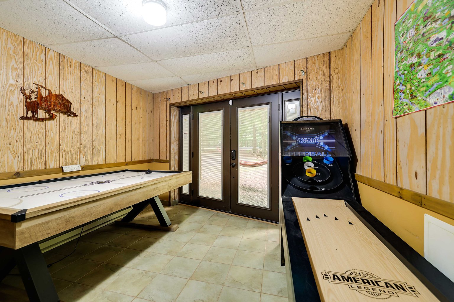 Lake Ariel Vacation Rental