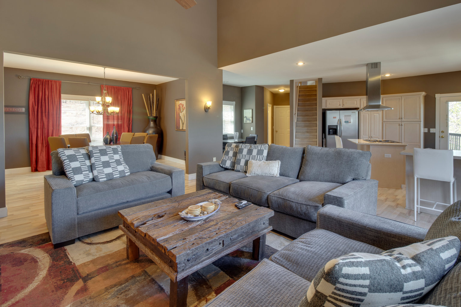 Flippin Vacation Rental