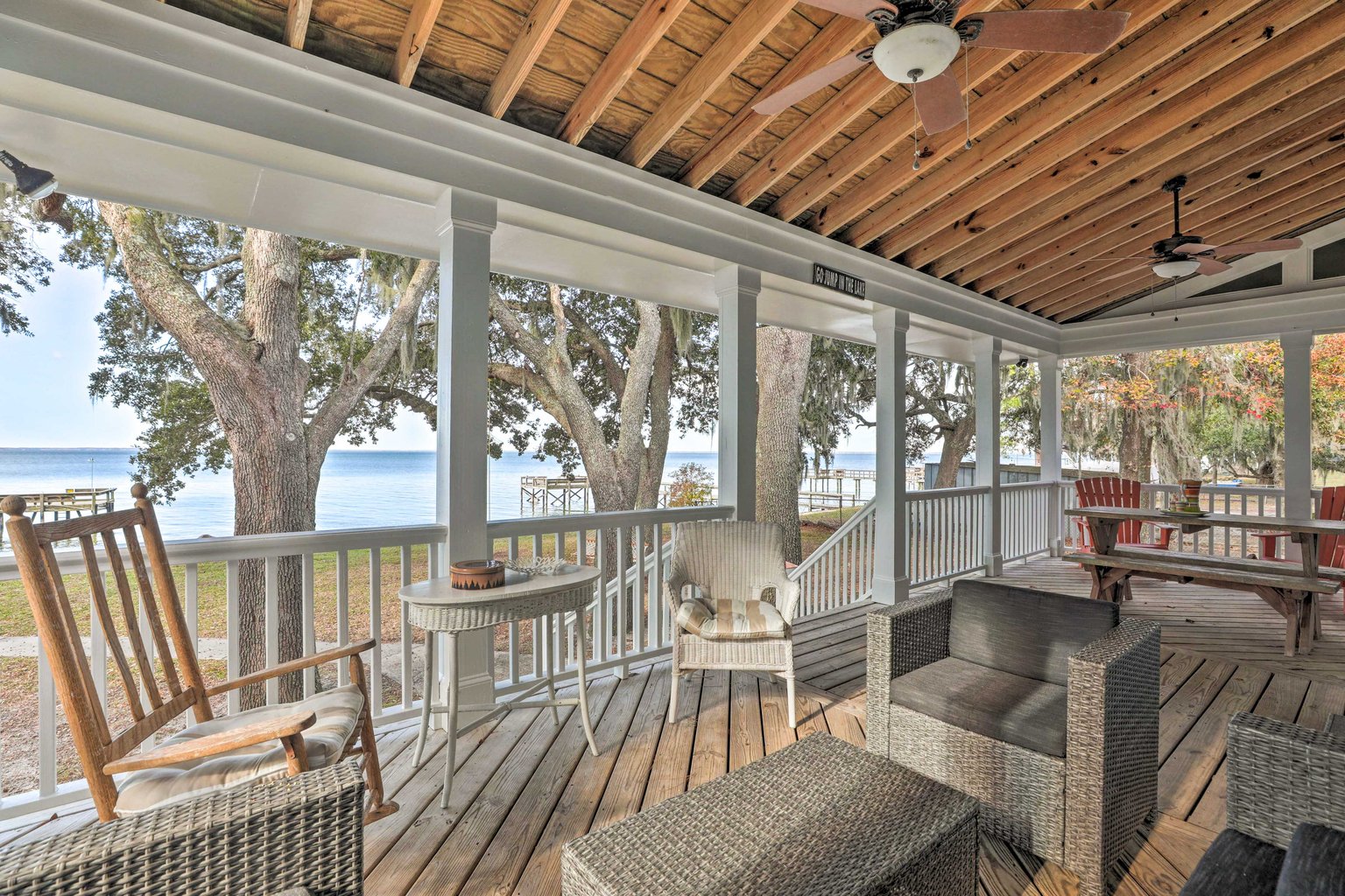 Bonneau Vacation Rental