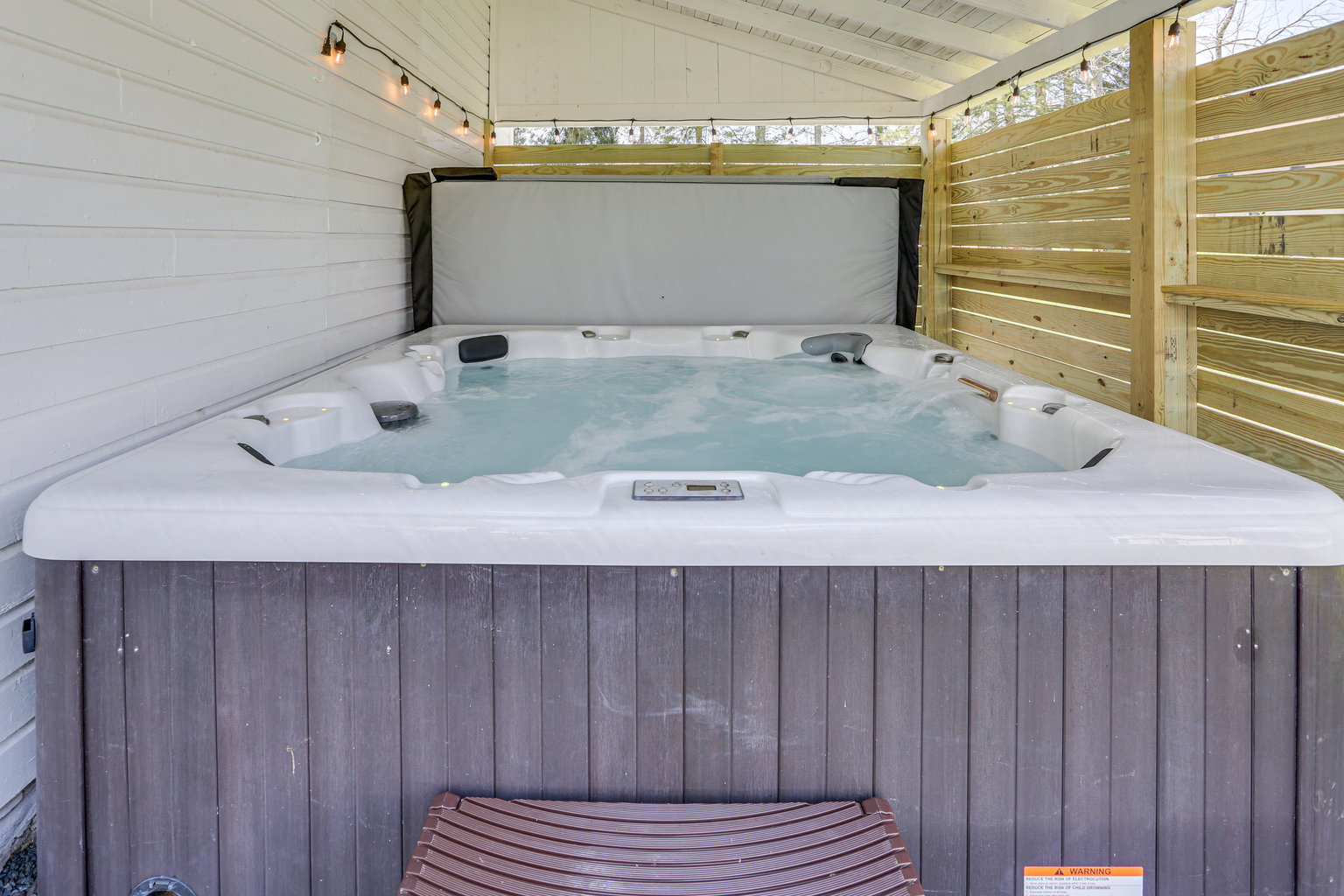 Lake Ariel Vacation Rental