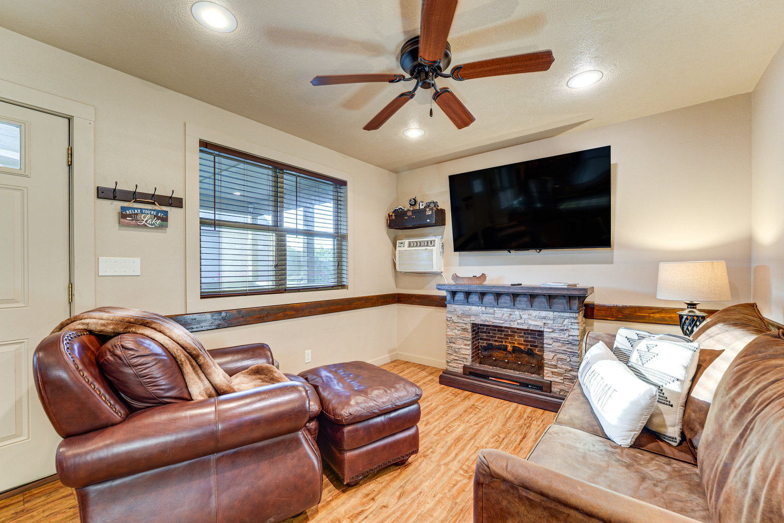 Lampe Vacation Rental