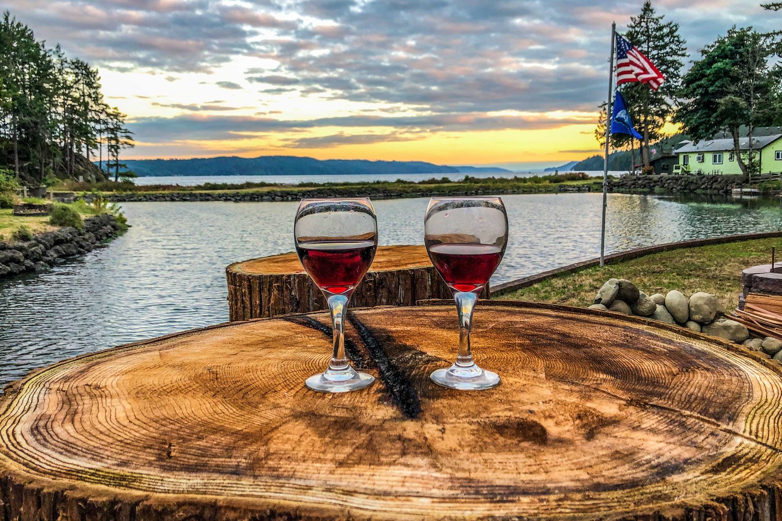 Lilliwaup Vacation Rental