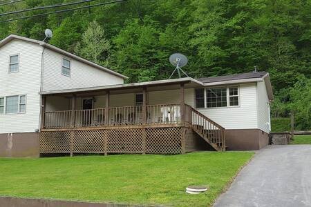 Matewan Vacation Rental
