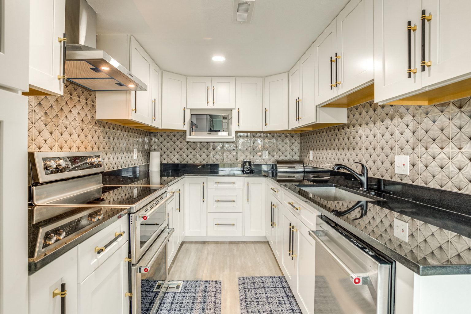 Aurora Vacation Rental
