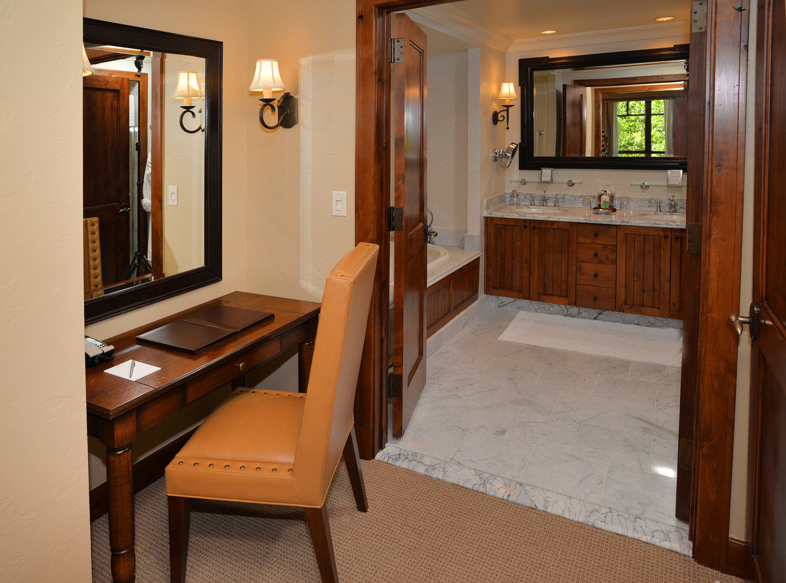 Bacelor Gulch Vacation Rental