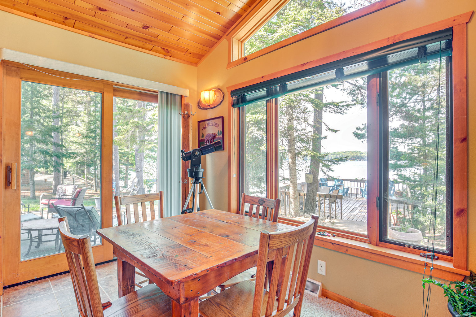 Lake Tomahawk Vacation Rental