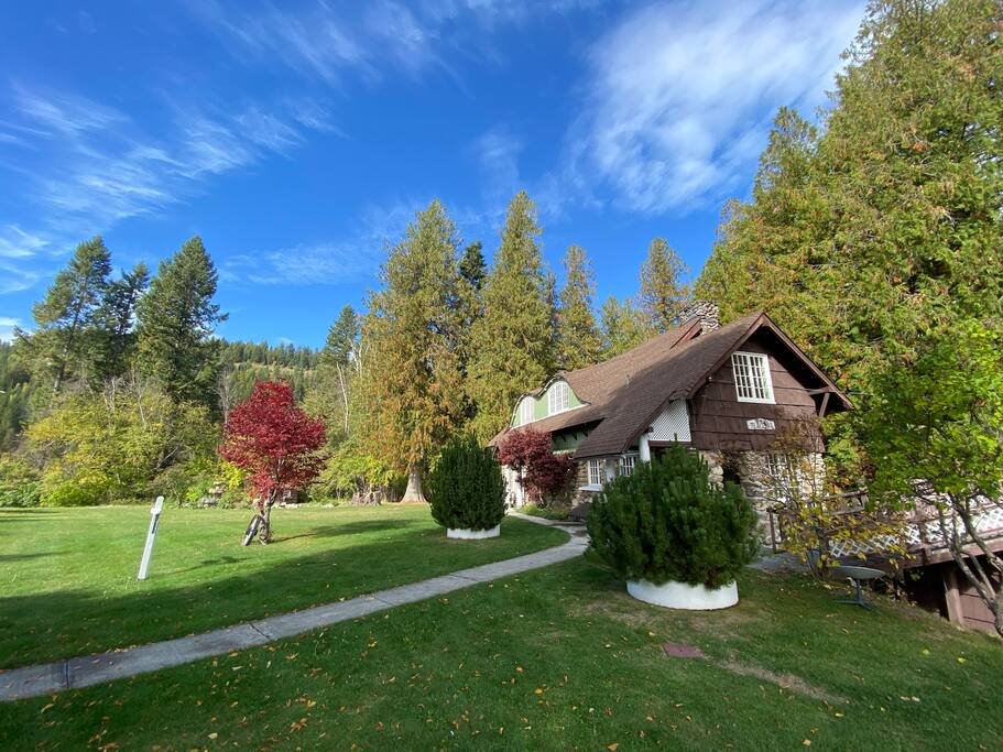 Metaline Falls Vacation Rental