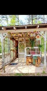 Avinger Vacation Rental