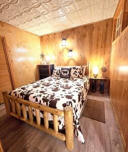 Avinger Vacation Rental