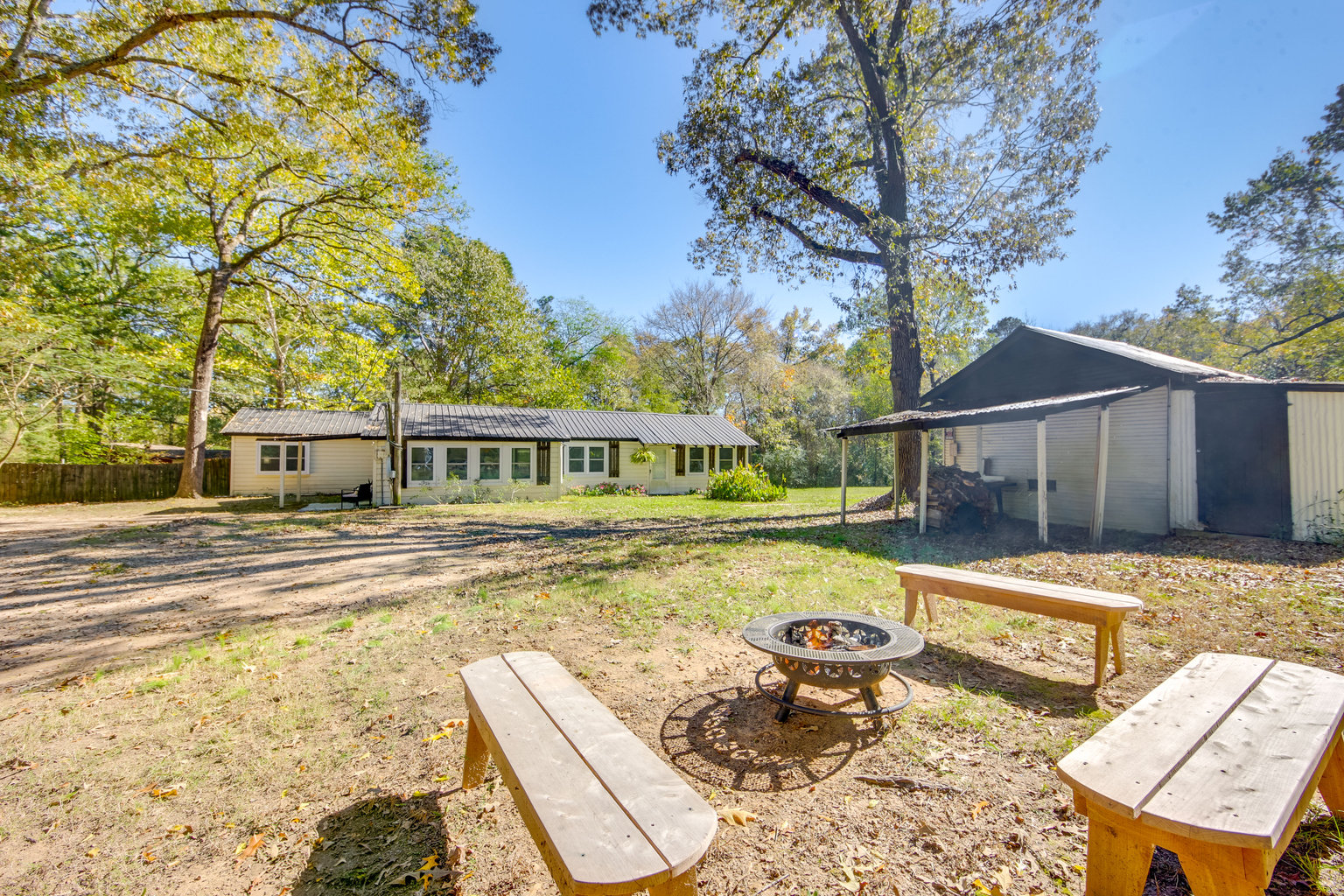 Ore City Vacation Rental