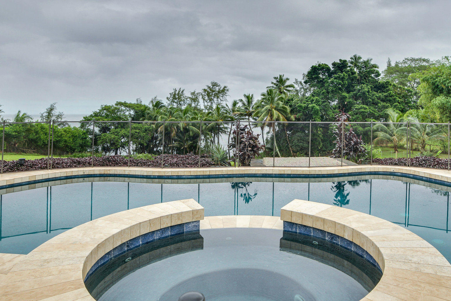 Papaikou Vacation Rental