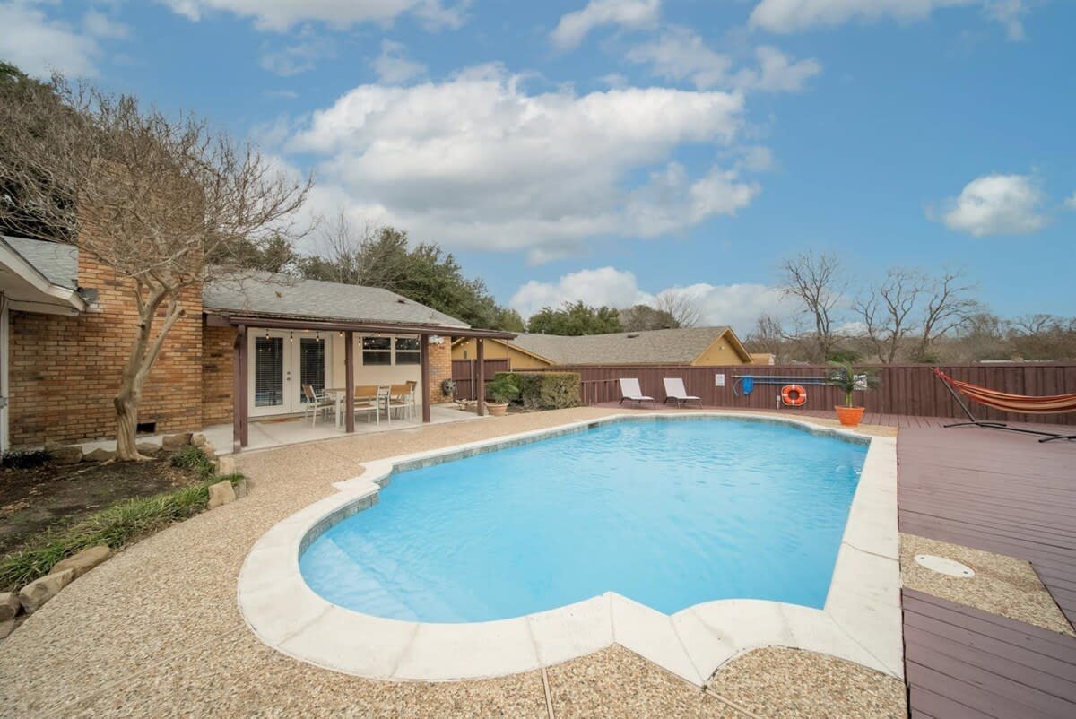 Garland Vacation Rental