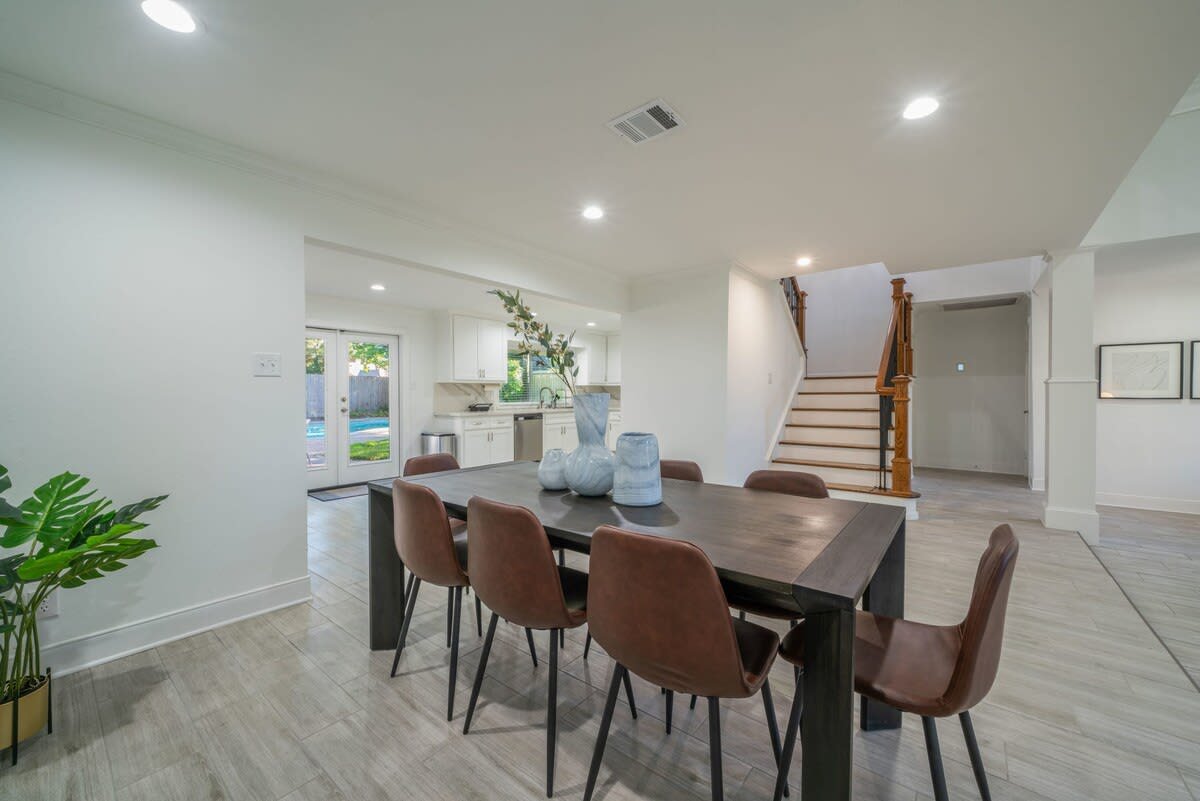 Jersey Village Vacation Rental