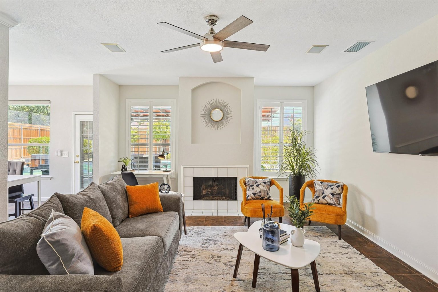 Lake Dallas Vacation Rental